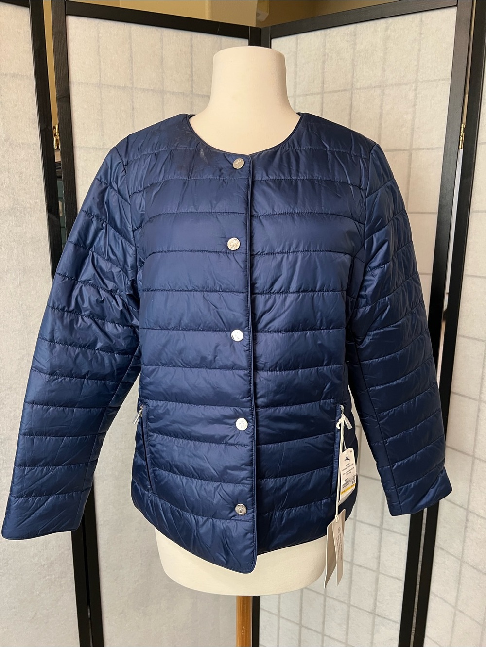 Tommy Bahama Quilted Reversal Puffer Jacket in Island Navy/Island Navy-Print